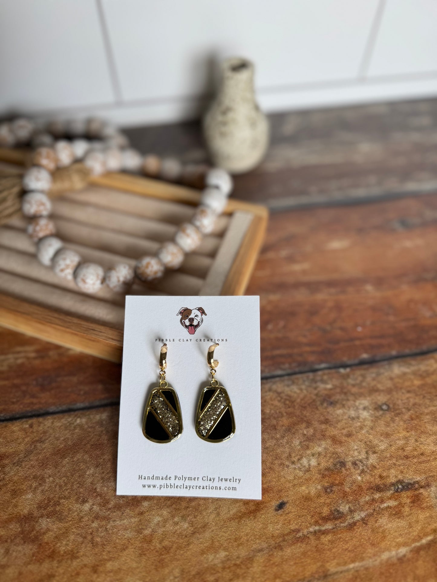 Eve Dangles