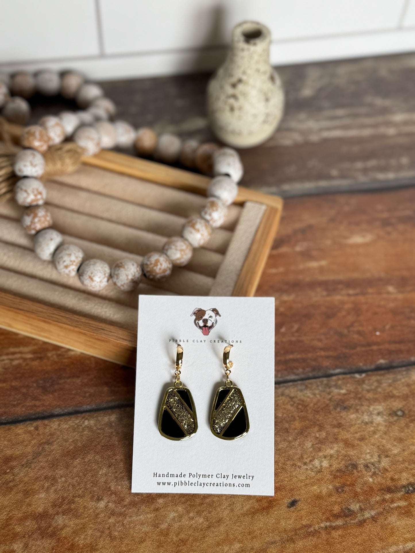 Eve Dangles