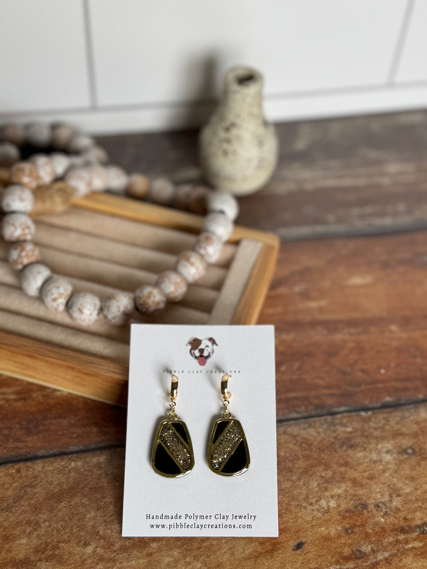 Eve Dangles